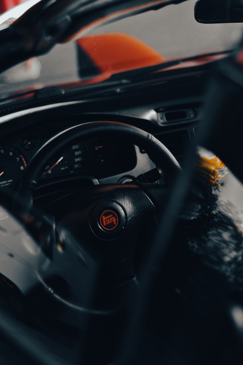 Racing car